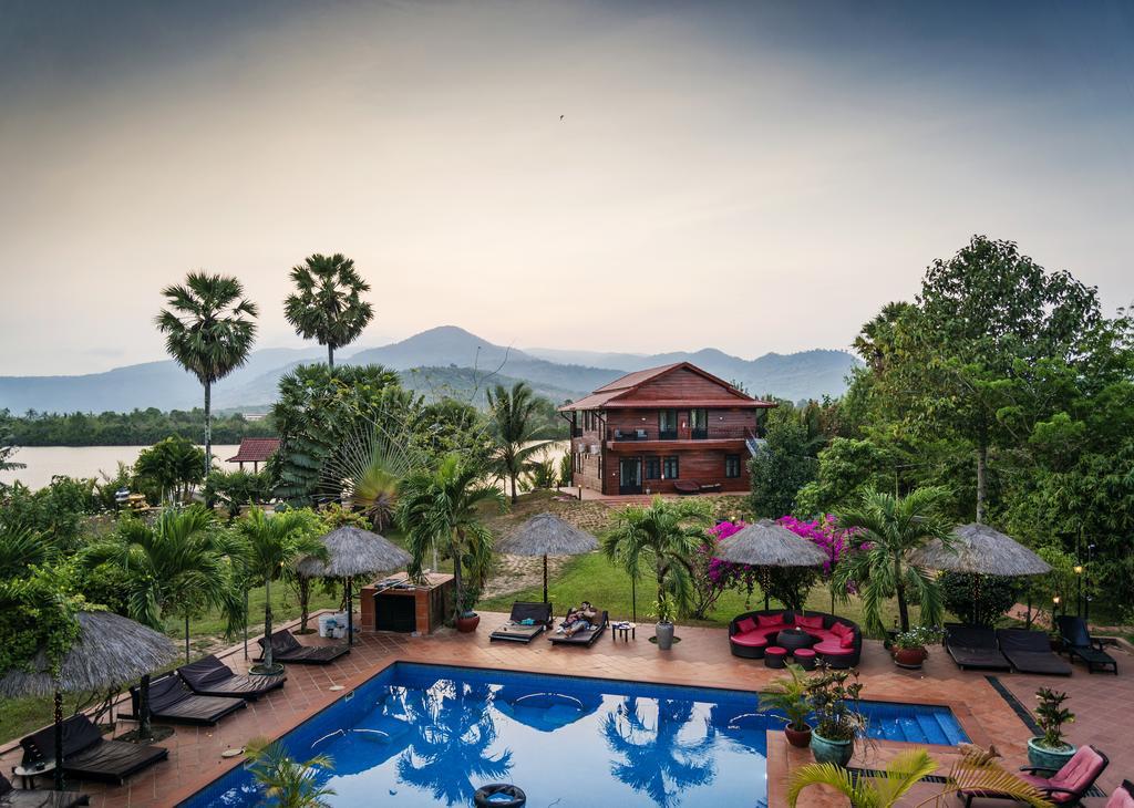 Villa Vedici Kampot Exterior foto